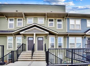 128 Cranbrook Vw SE, Calgary, AB T3M 1W5