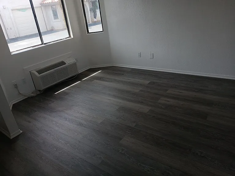 16440 Sequoia St #4 — Photo 6