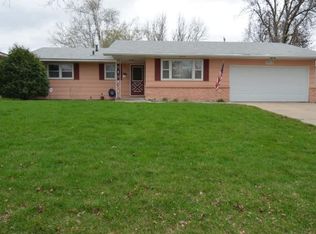 1311 17th St W, Hastings, MN 55033