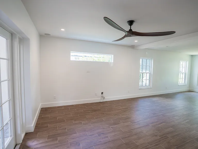 4819 W San Miguel St — Photo 80