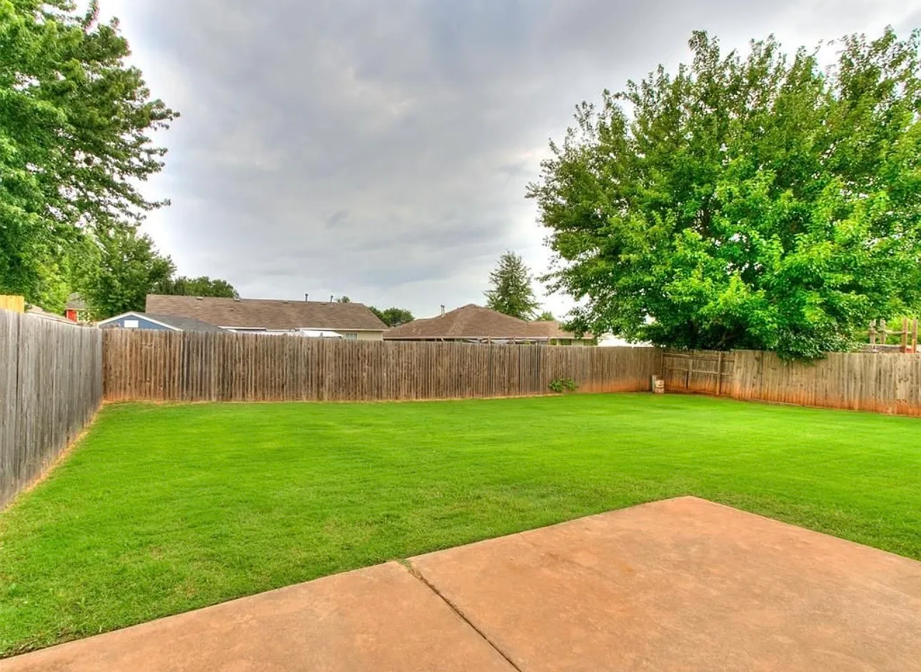 905 Boot Hill Ln — Photo 2