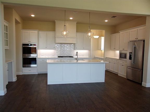 3rd image of 4607 Blackwood Cross Ln