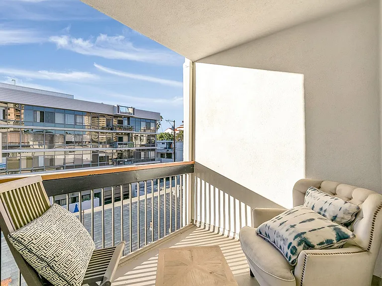 1025 Ocean Avenue — Photo 75