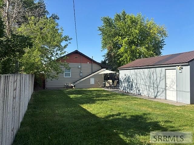 Listing photo 5