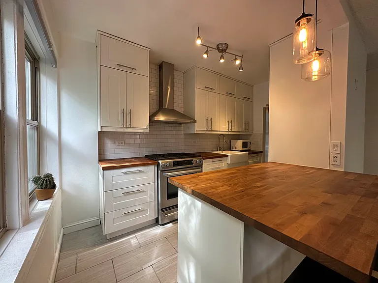 48-50 44th St #2B — Photo 9