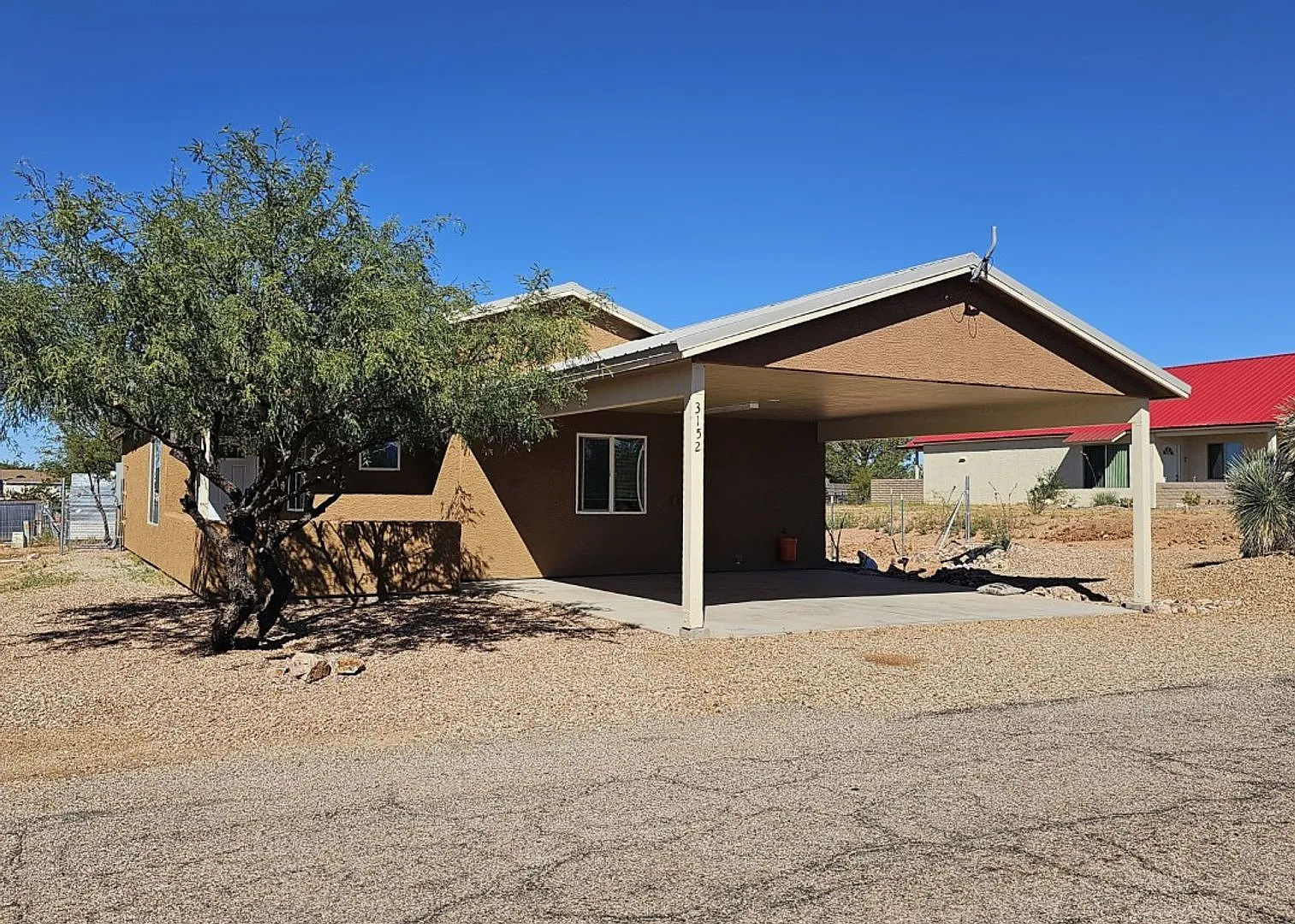 Great home with an easy commute to Benson, Tucson or Sierra Vista — Photo 1