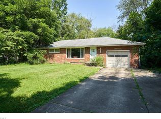 713 Northwood Dr, Uniontown, OH 44685