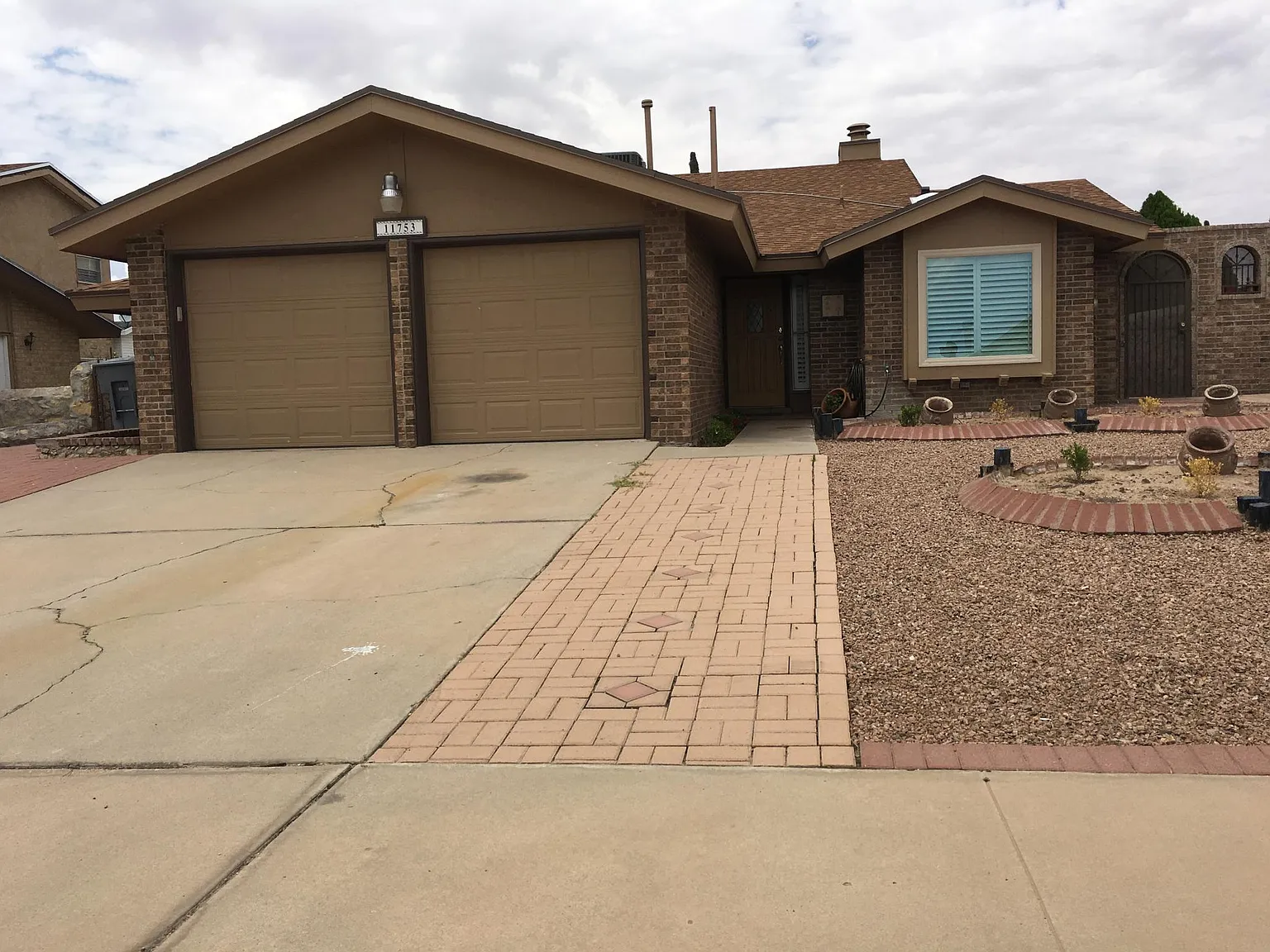 3 bed, 1423 sqft, $1,800 — Photo 1
