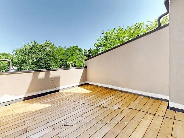 601 Roehampton Ave — Photo 15