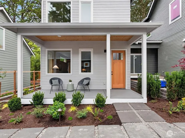 11739 40th Avenue NE #B, Seattle, WA 98125