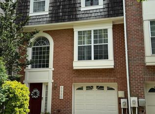 5920 Edson Ln, Rockville, MD 20852