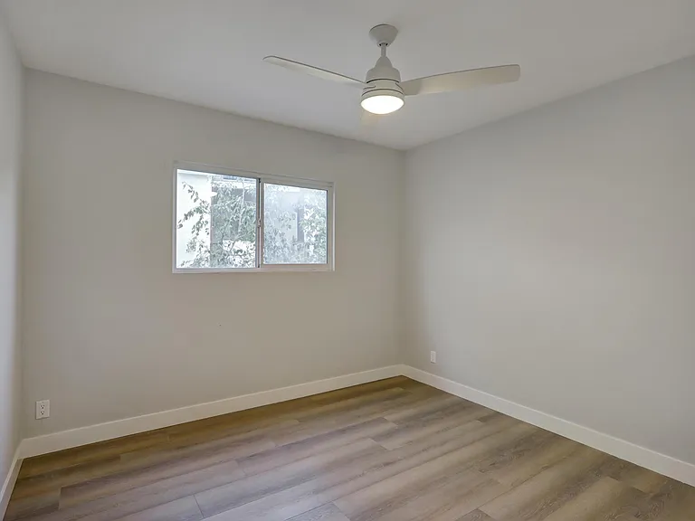 644 Pier Ave #2 — Photo 12