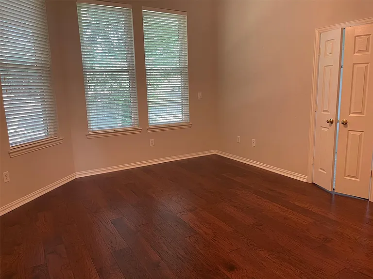 716 Ticonderoga Dr — Photo 19