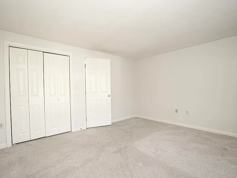 50 Brookside Dr #G5 — Photo 32