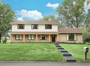 2423 Hepplewhite Dr, York, PA 17404