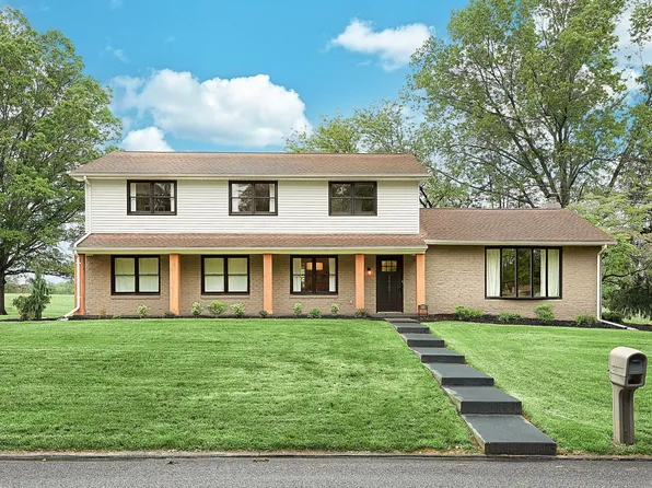 2423 Hepplewhite Dr, York, PA 17404