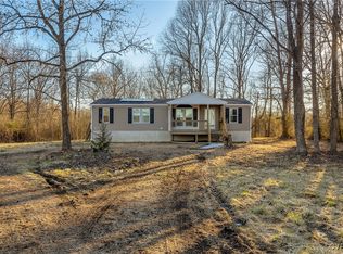 105 Columbia Rd, Cartersville, VA 23027