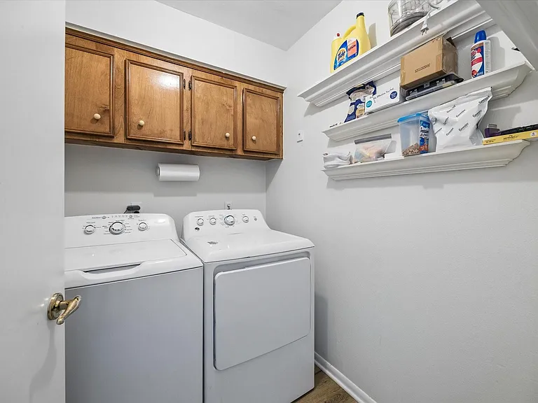 12107 Burgoyne Dr — Photo 20