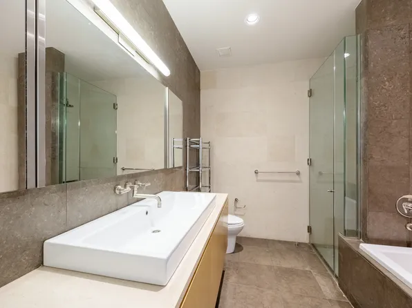 76 Madison Avenue image 16 of 37