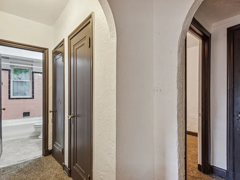 120 Glynn Ct. - FDR Seward Glynn — Photo 19