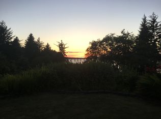 85652 Glenada Rd, Florence, OR 97439