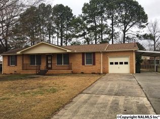 302 Meadowbrook Dr SE, Huntsville, AL 35803