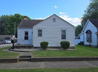 351 E 10th St, Rushville, IN