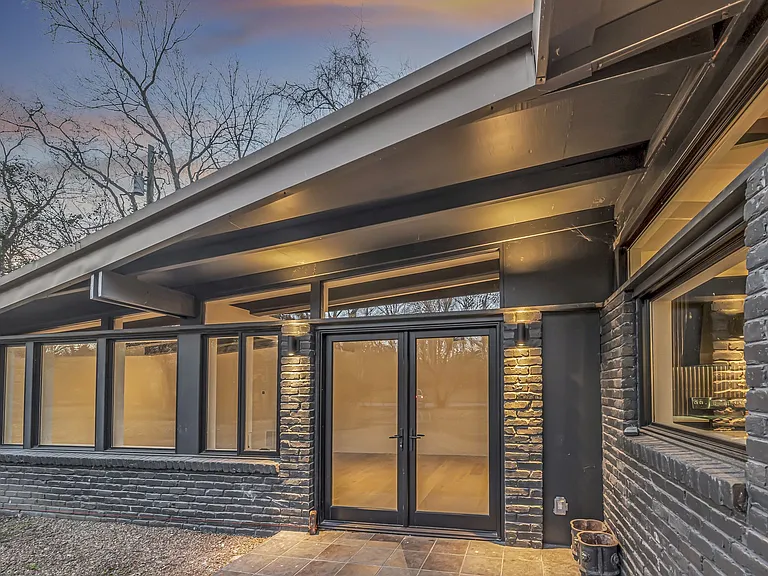 4601 Dustin Ln — Photo 4