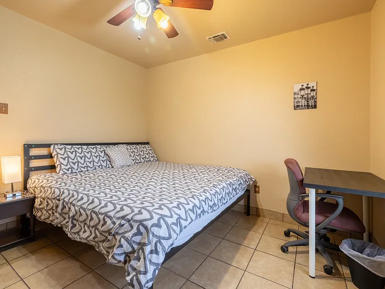 2202 Oxford Blvd — Photo 21