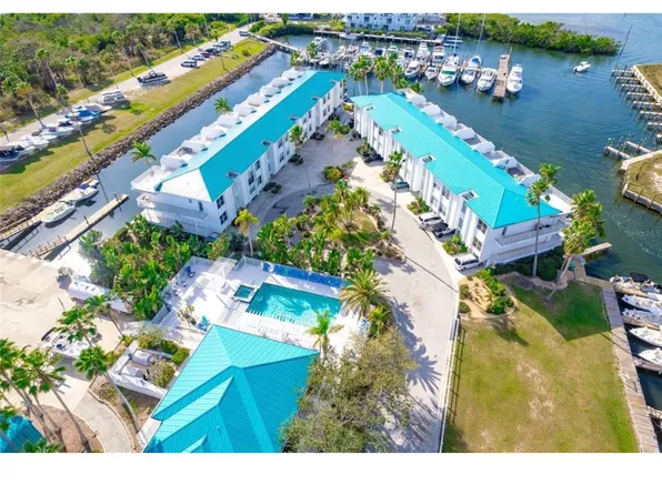 8234 Harborside Cir, Englewood, FL 34224