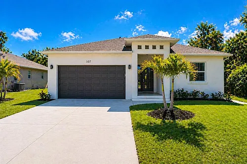 107 Swan Dr Photo 1