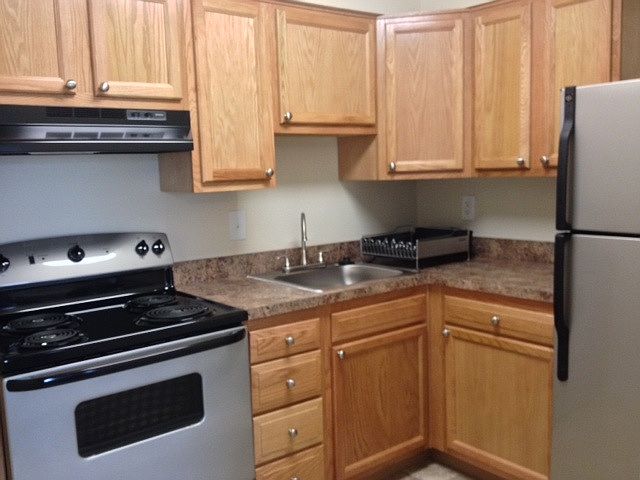 2nd image of 123 Warwickshire Ln APT A