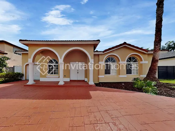 5851 SW 163rd Pl, Miami, FL 33193