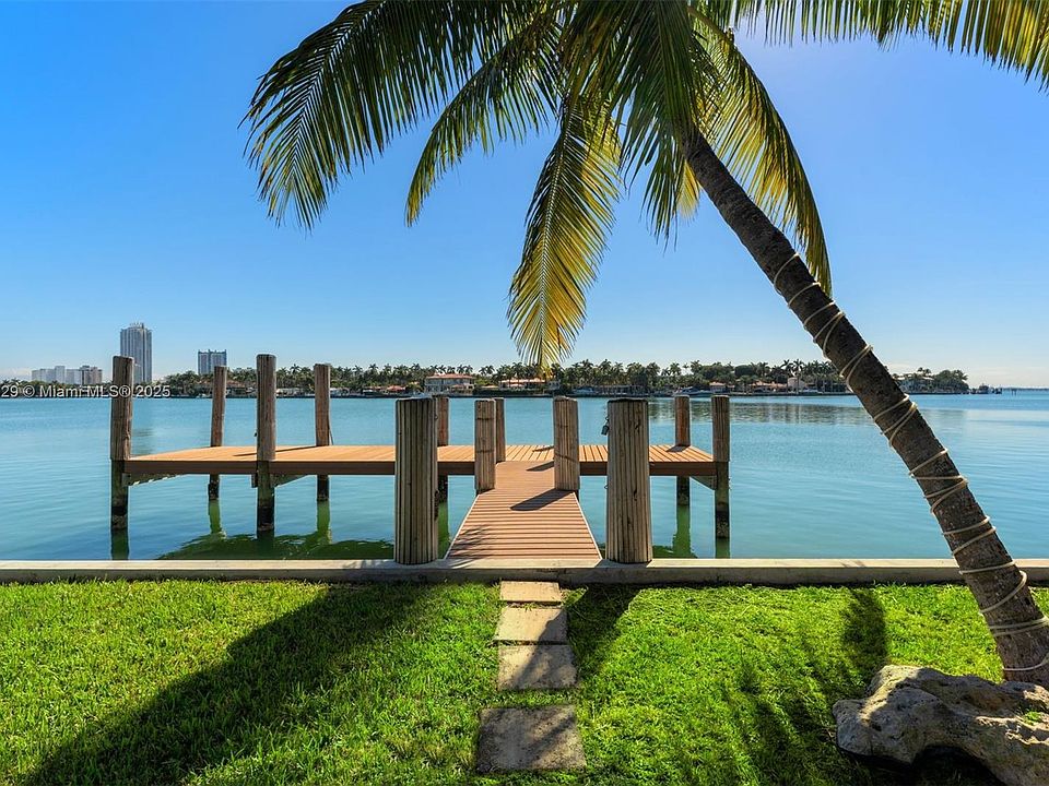 2nd image of 1200 Bay Dr