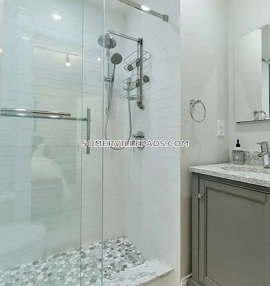 18 Curtis Ave #1 — Photo 8
