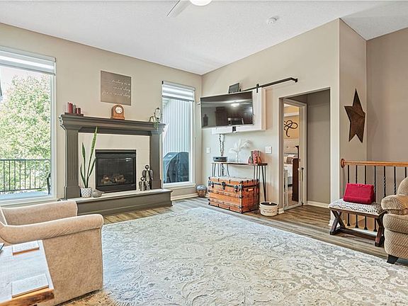 4th image of 11146 Whispering Ln