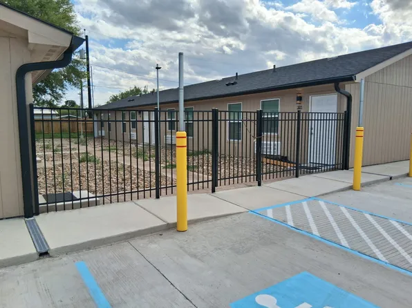 2 bed, 1.0 bath, 556 sqft, $649, (undisclosed Address), Edcouch, TX 78538