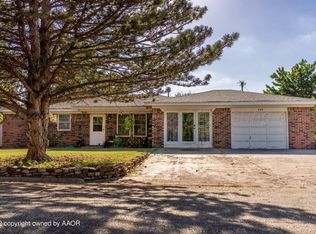 206 Franklin St, Wheeler, TX 79096