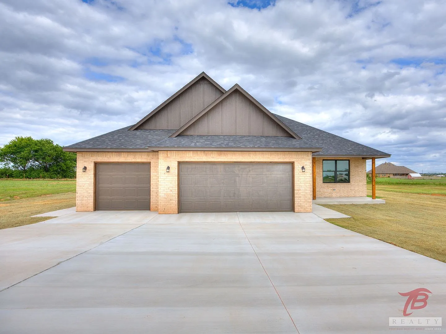 Brand-New Home for Sale in Chisholm Trail Estates — Photo 1