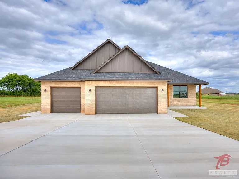 1321 Chisholm Trail Ln — Photo 1