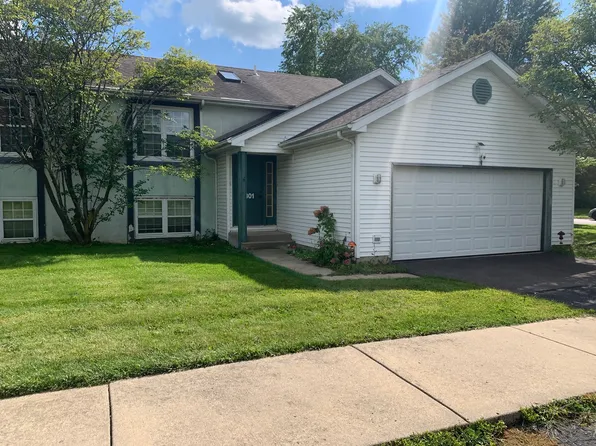 1301 Green Meadow Ln, Harvard, IL 60033