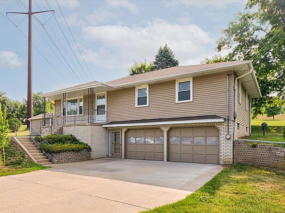 4th image of 13679 220th St