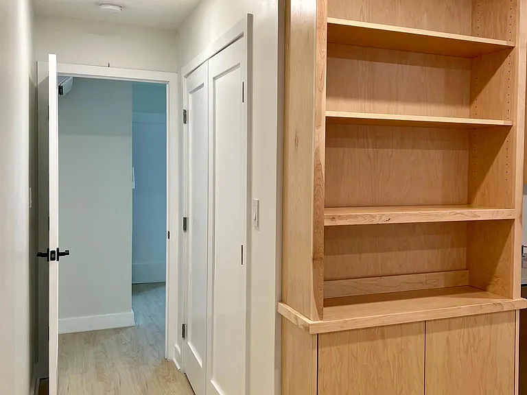 620 Orleans Pl NE #B — Photo 9