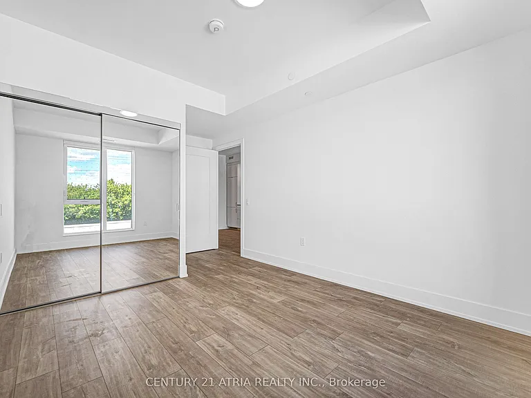 858 Dupont St #306 — Photo 22