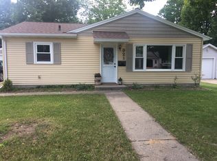921 S Hamlin St, Shawano, WI 54166