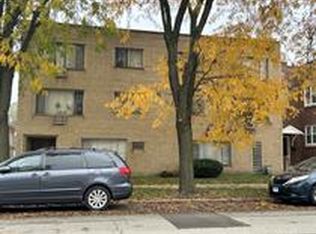 2825 Ridgeland Ave #4, Berwyn, IL 60402