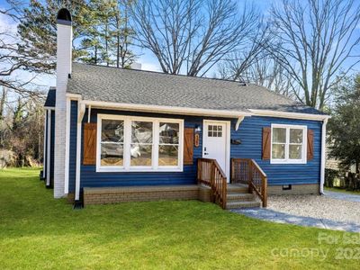 529 Ambassador St, Charlotte, NC, 28208