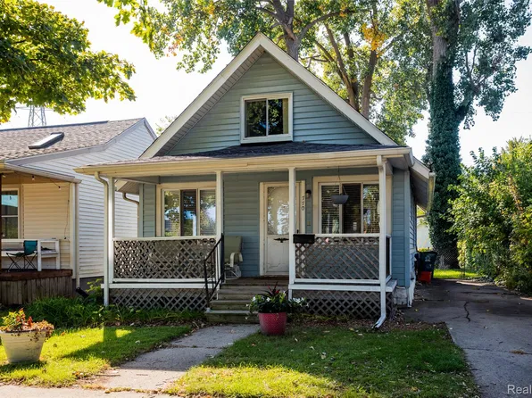 770 E Hazelhurst St, Ferndale, MI 48220