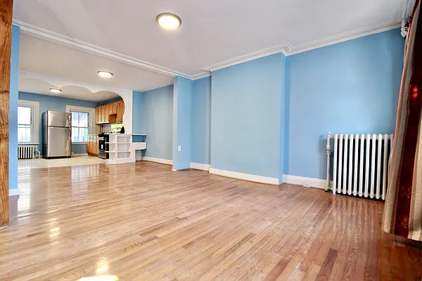 Rented by New York Realty Minimax Inc | media 42