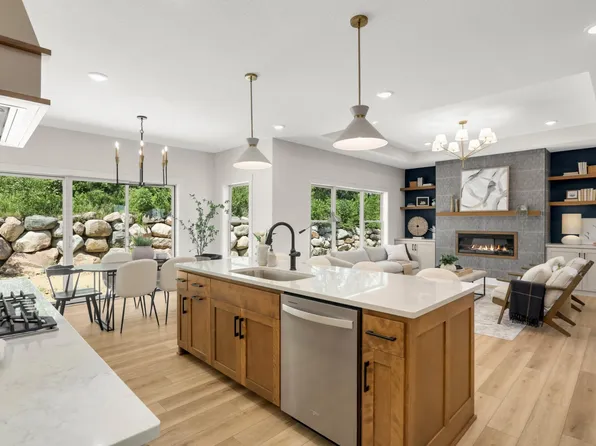 27231 Petes Hill Trl, Elko New Market, MN 55020